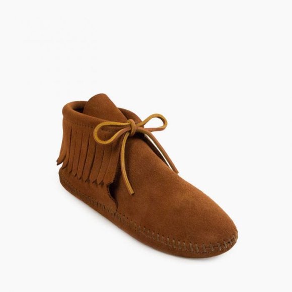 Minnetonka Women's Classic Fringe Softsole Boot (STYLE 482) - Picture 1 of 5